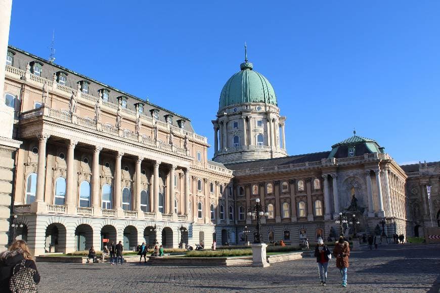 Restaurants Buda Castle