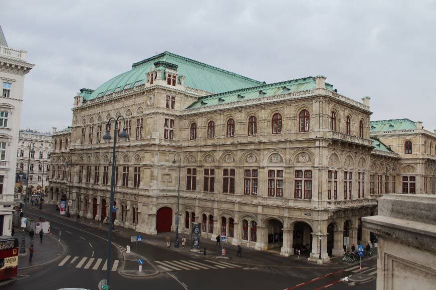 Place Vienna Operahouse