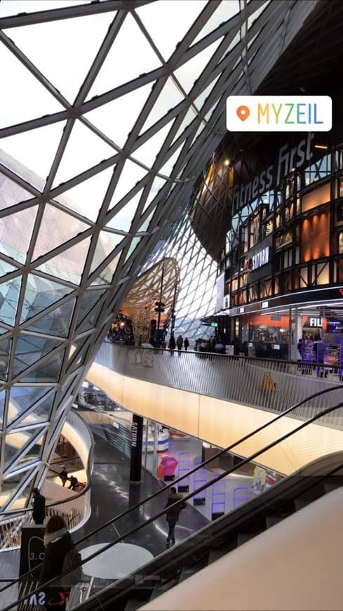 Lugar Shopping Center MyZeil