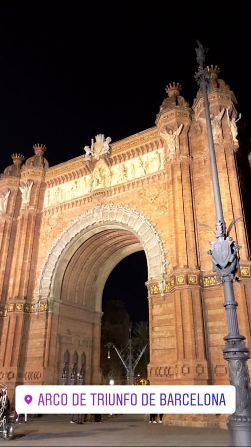 Lugar Arc de Triomf