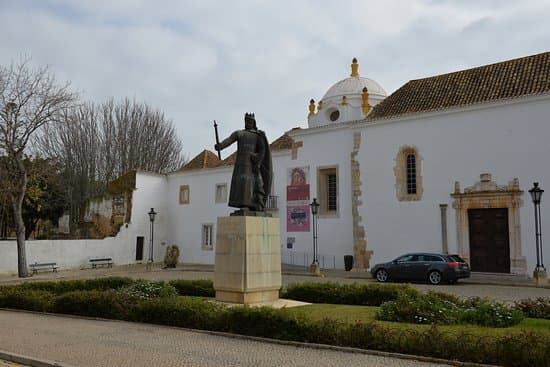 Place Praça Dom Afonso III