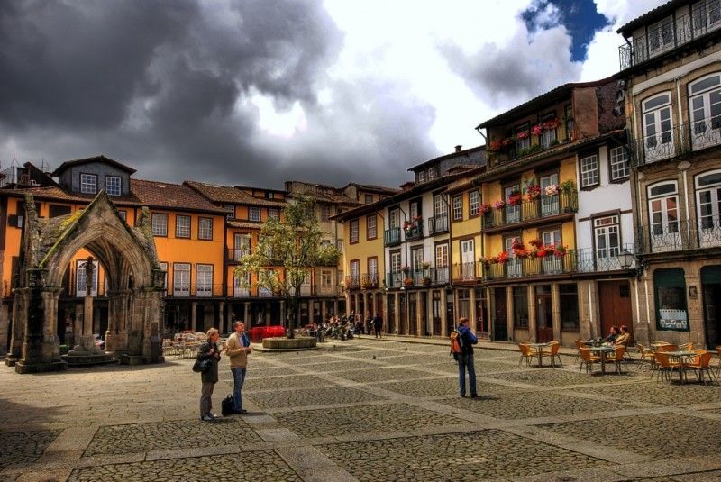 Place Largo da Oliveira