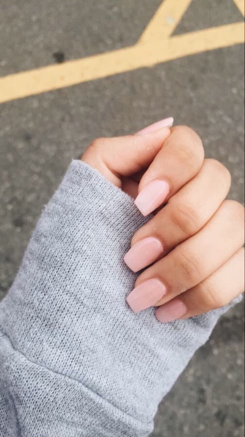 Moda Baby Pink nails 💕