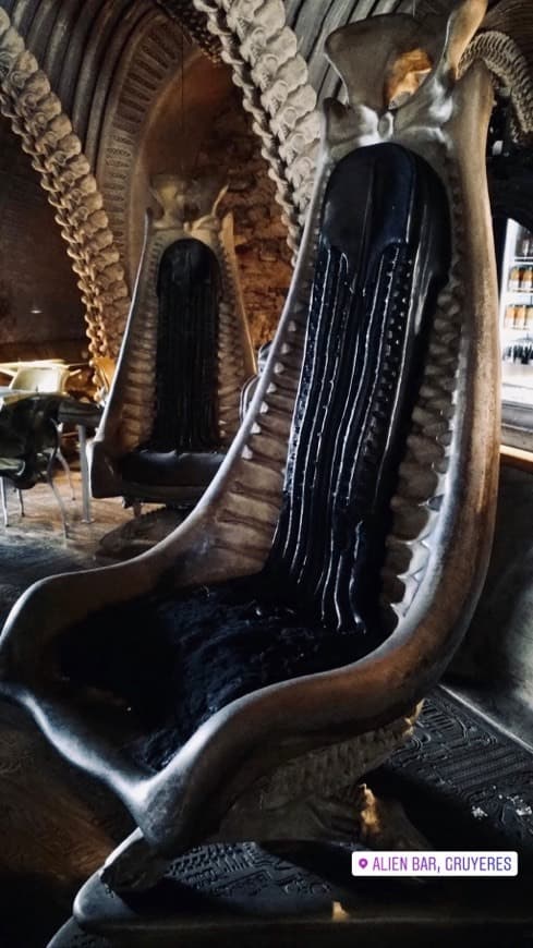 Lugar HR Giger Bar Museum