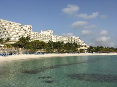 Lugar Hotel Riu Caribe