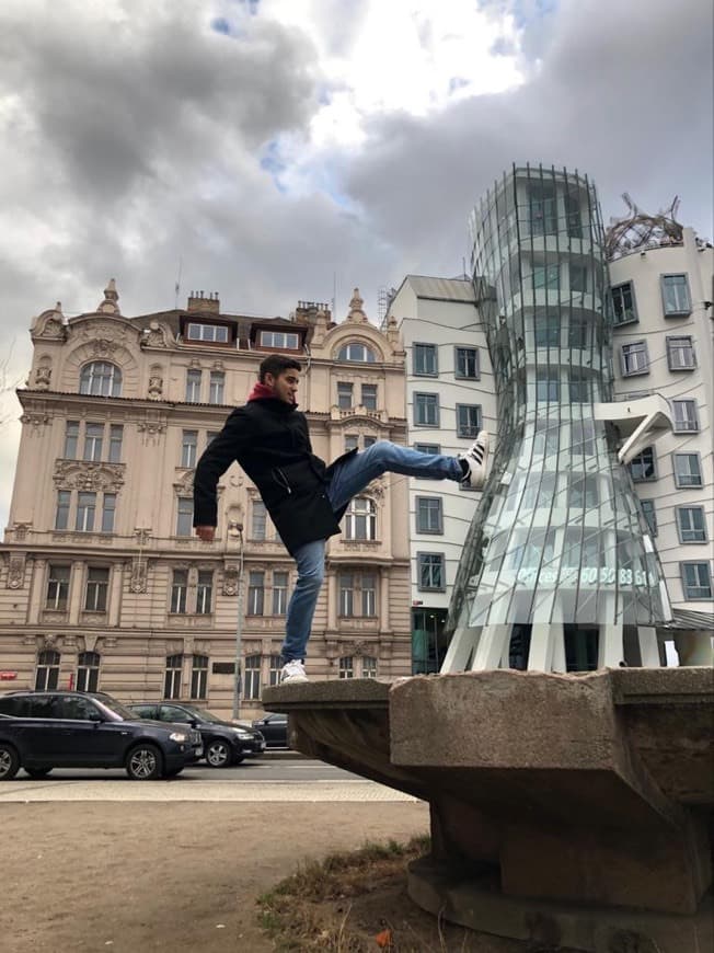 Place Dancing House