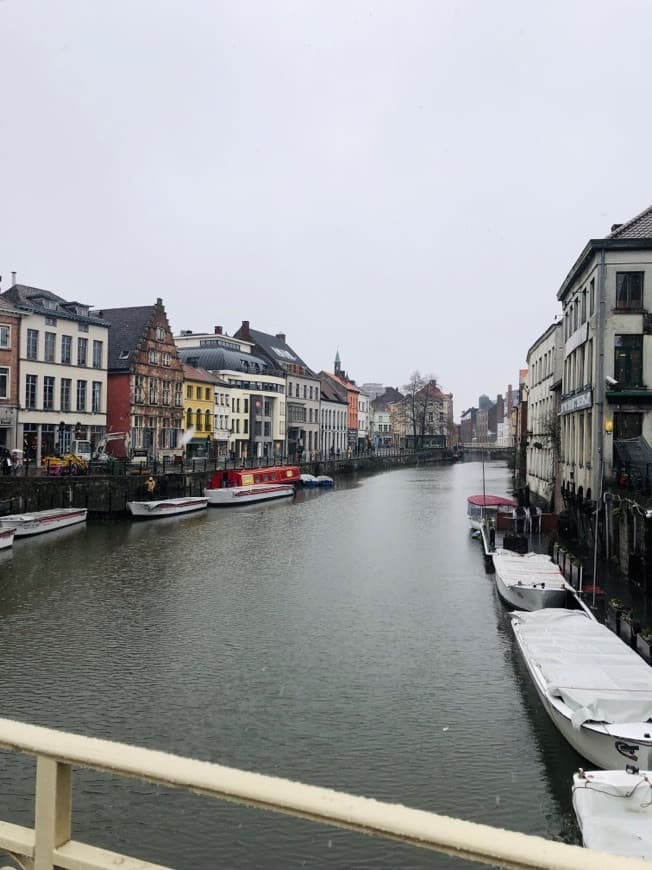 Place Boat in Gent