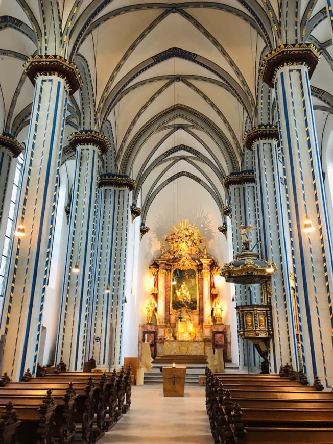 Place Stiftung Namen-Jesu-Kirche