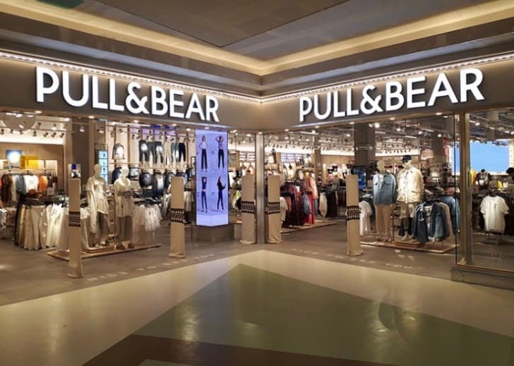 Place Pull & Bear