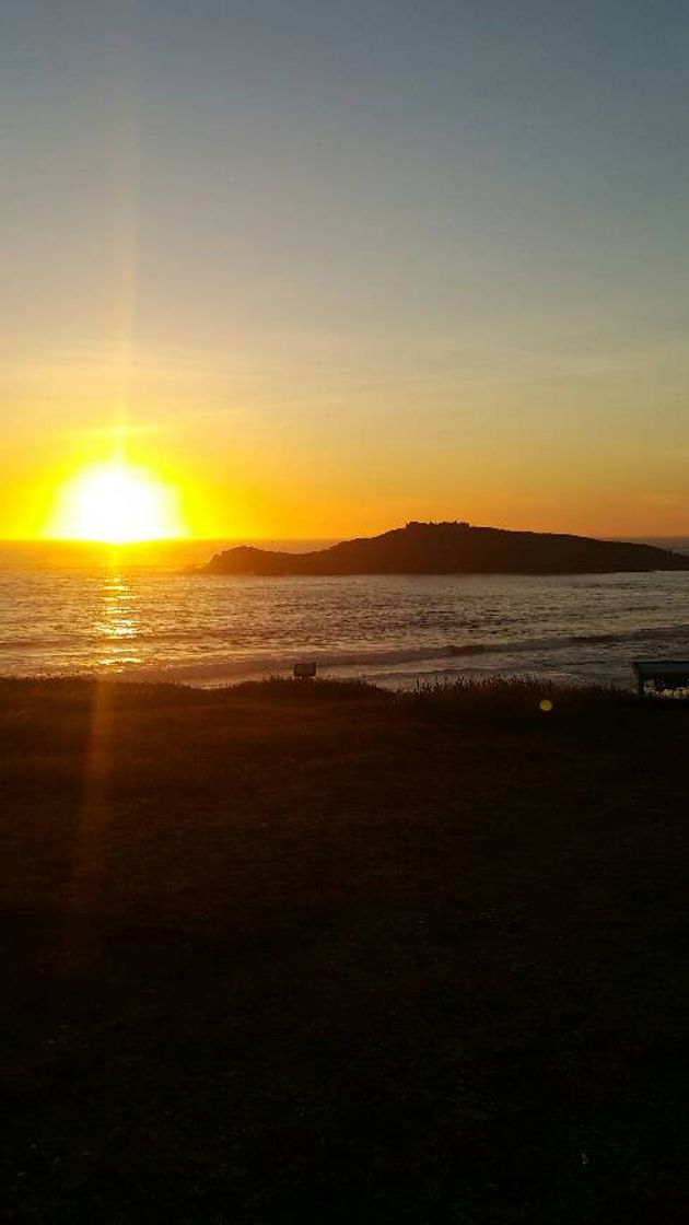 Lugar Praia da Ilha do Pessegueiro