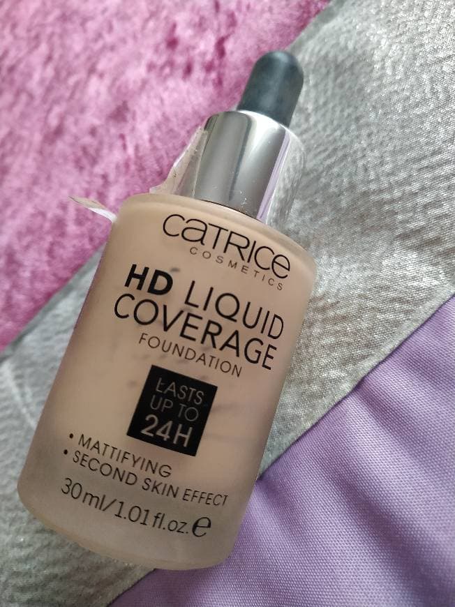 Product Base HD Liquid Coverage Catrice