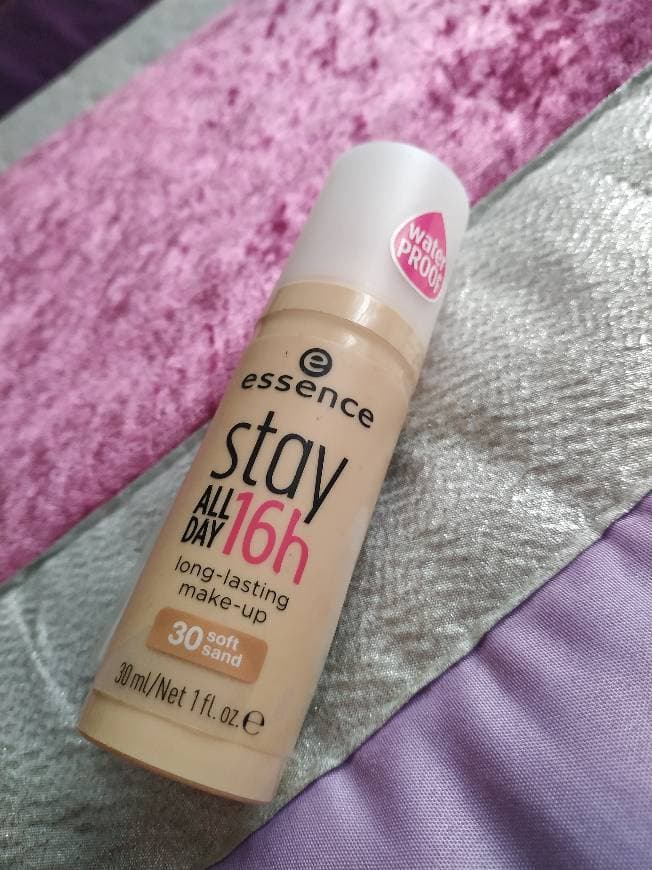 Product Base Stay All Day Essence