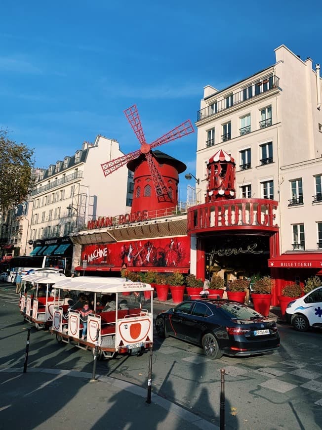 Lugar Moulin Rouge