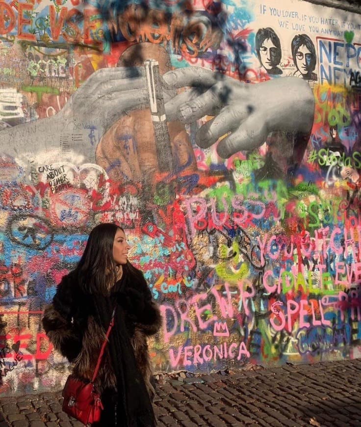 Lugar John Lennon Wall