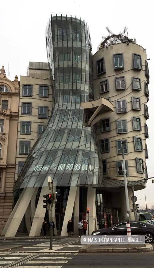 Lugar Dancing House