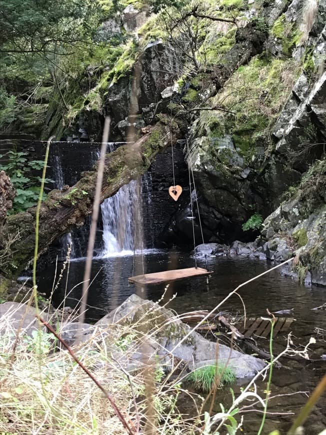 Place Isto é Lousã - Baloiço da Piscinas de Nossa Senhora da Piedade