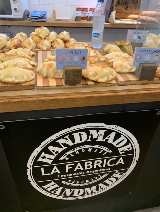 Restaurants La Fabrica (Empanadas Argentinas)