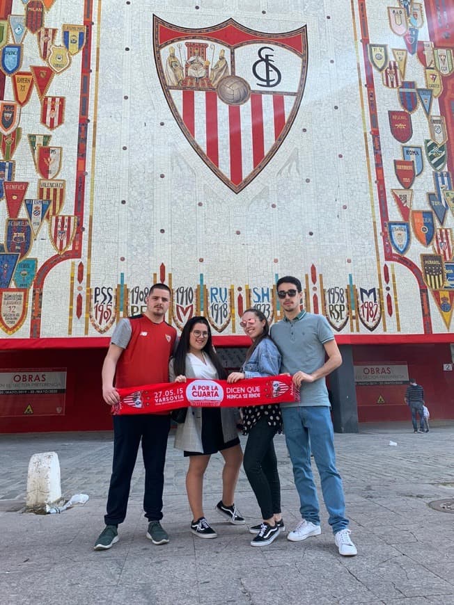 Place Ramon Sanchez-Pizjuan Stadium