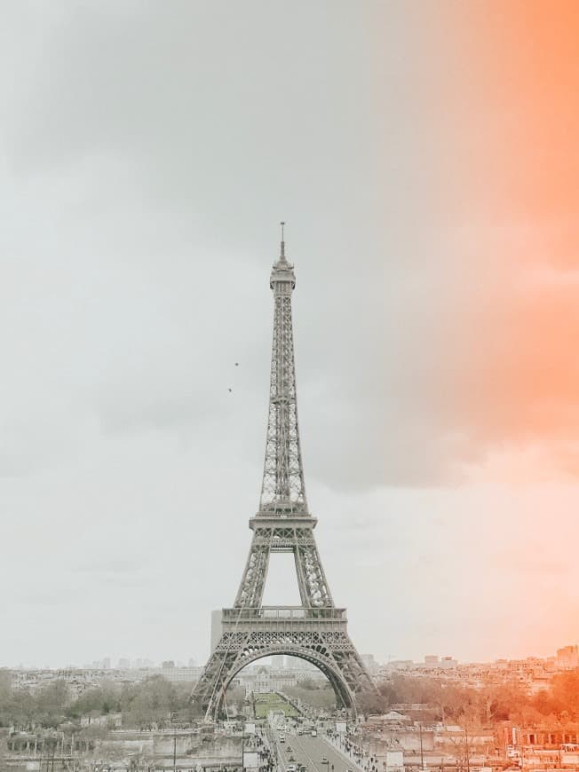 Place Torre Eiffel