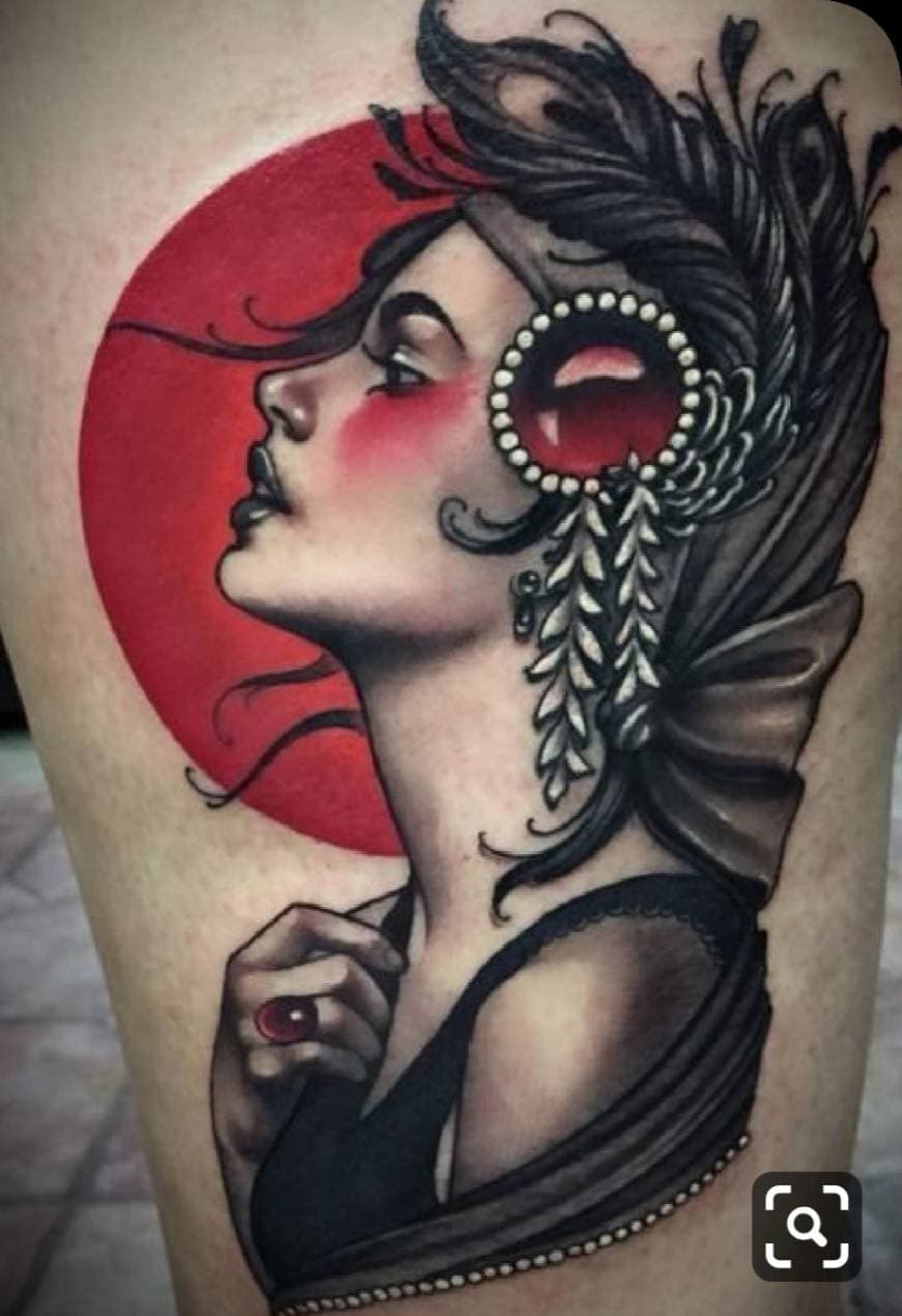 Moda Nikki Simpson tattoo