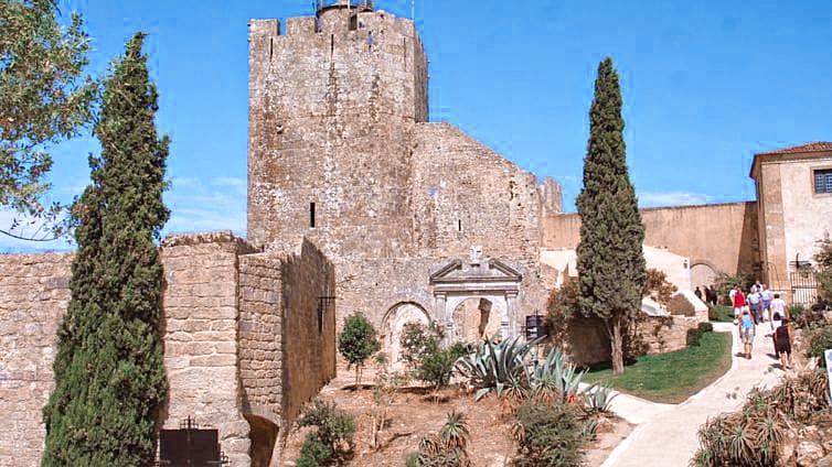 Place Castelo de Palmela