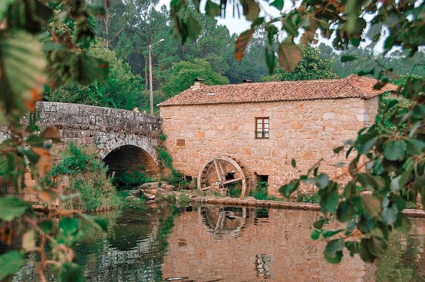 Lugar Estorãos