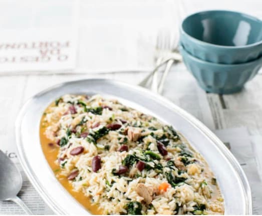 Fashion Arroz de atum com espinafres e feijão 