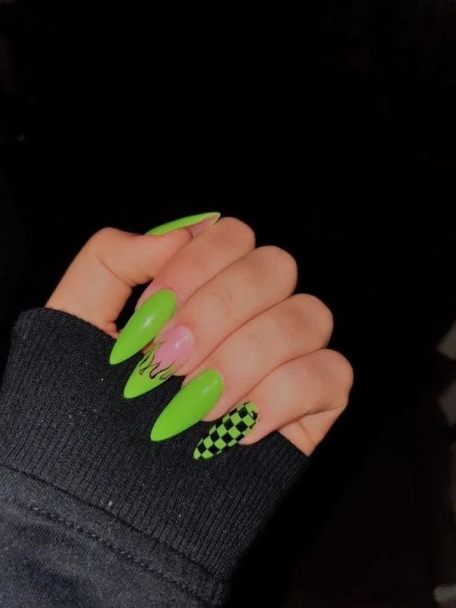 Moda Nails 💚