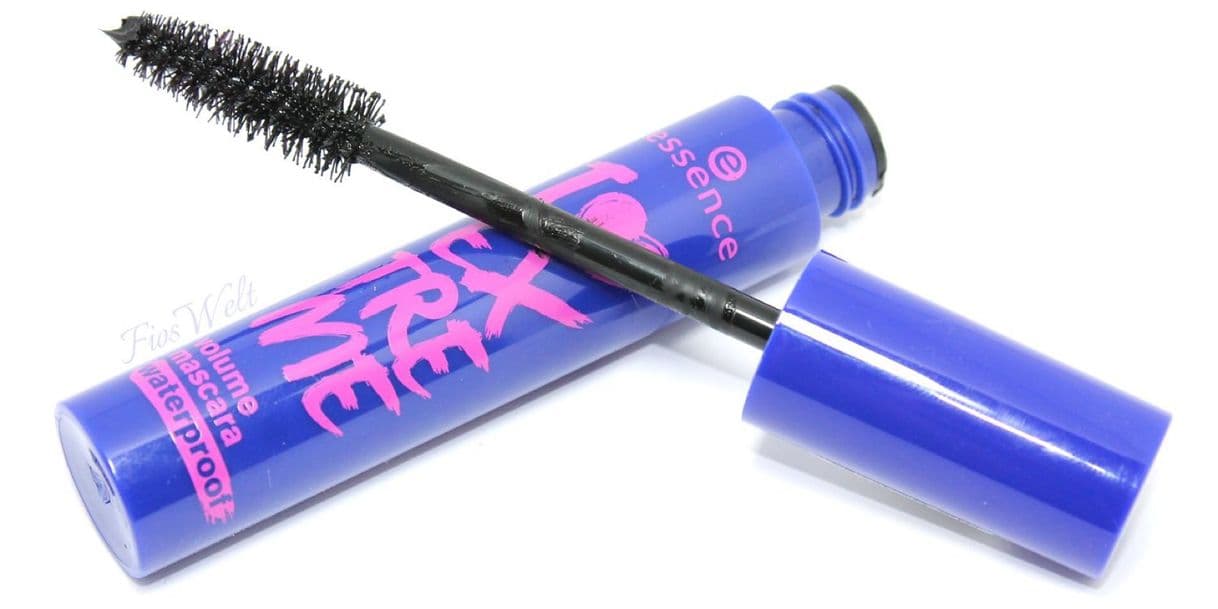 Belleza Essence i love extreme mascara volumen resistente agua negra.