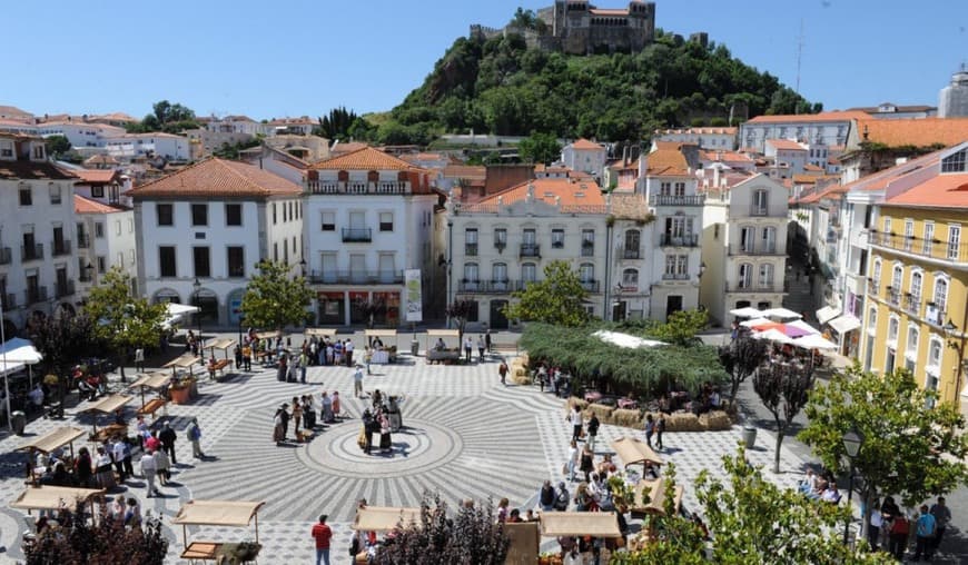 Place Praça Rodrigues Lobo