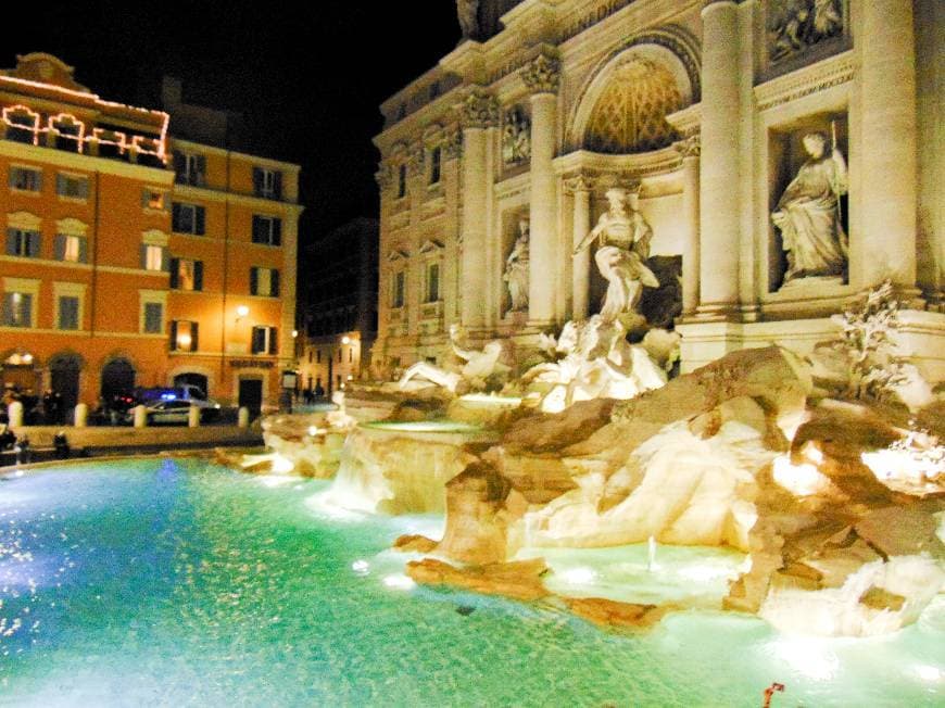 Place Fontana di Trevi