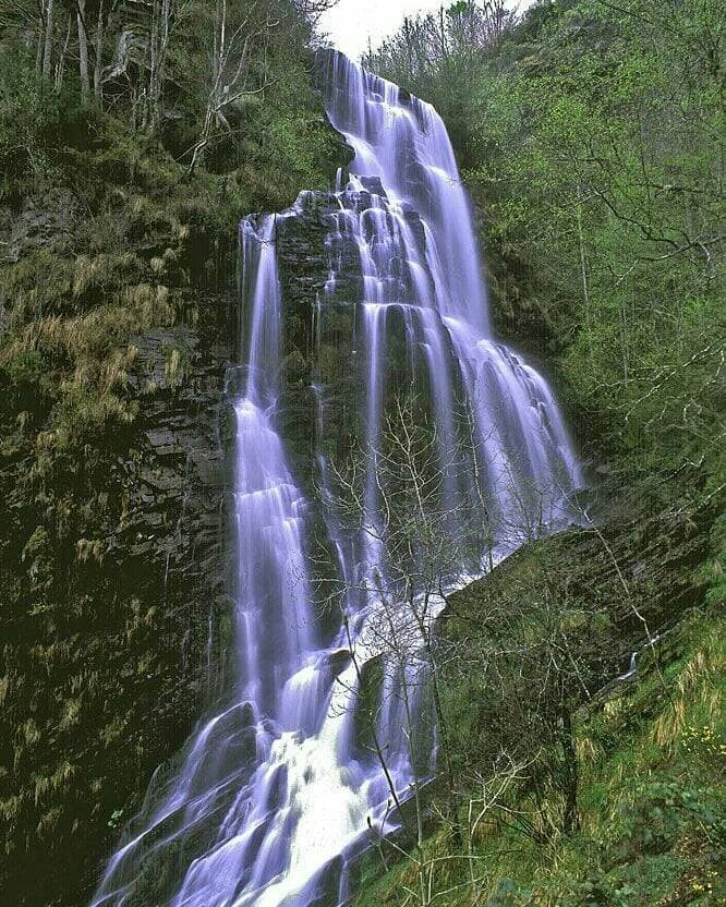 Place Cascada de Seimeira de Murias