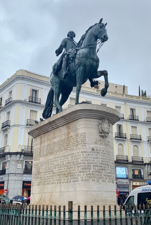 Lugar Estatua Ecuestre de Carlos III