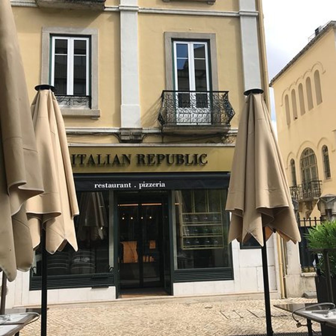 Restaurantes Italian Republic