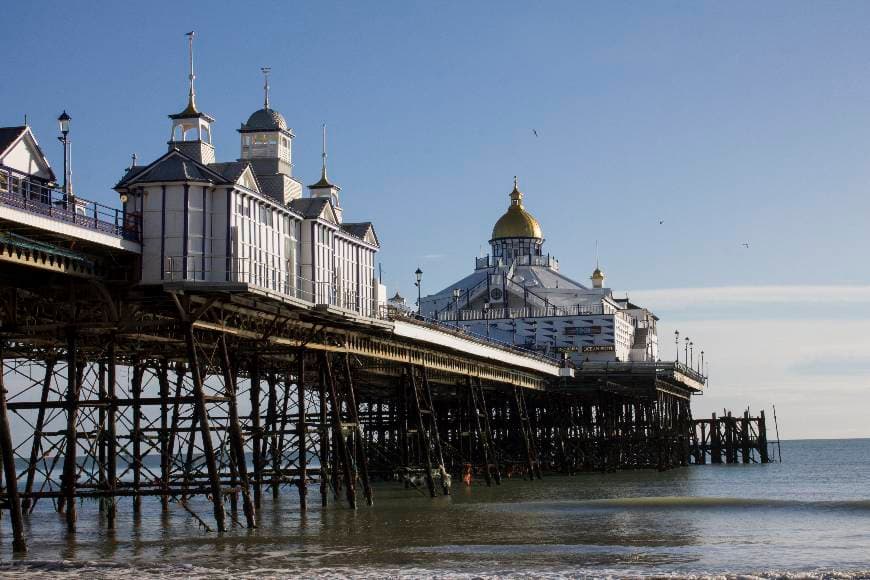 Place Eastbourne Pier