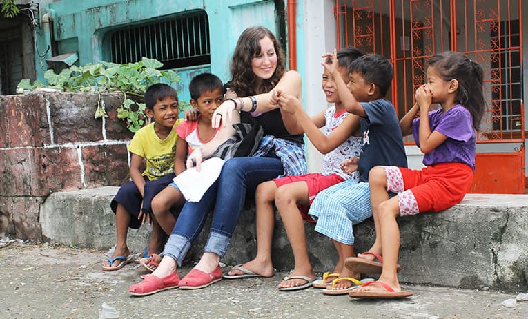 Fashion VOLUNTEER ABROAD