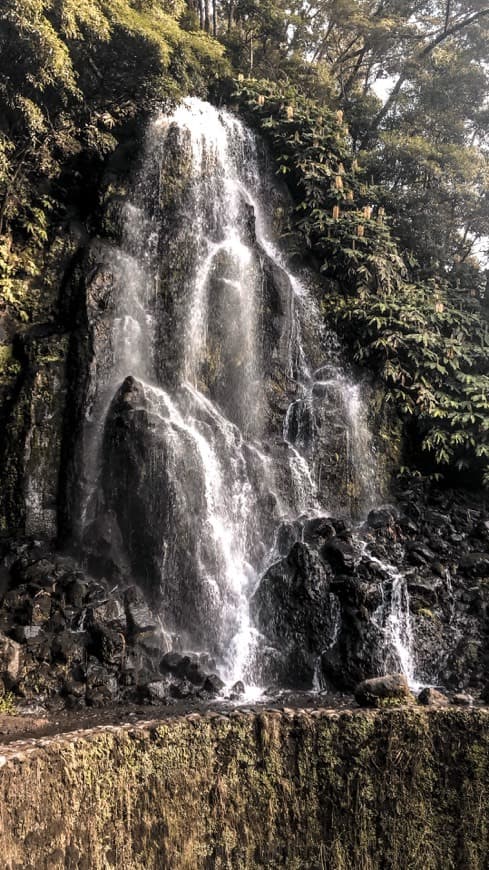 Place Ribeira dos Caldeirões