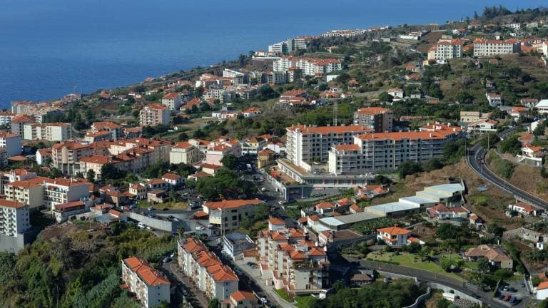 Place Caniço