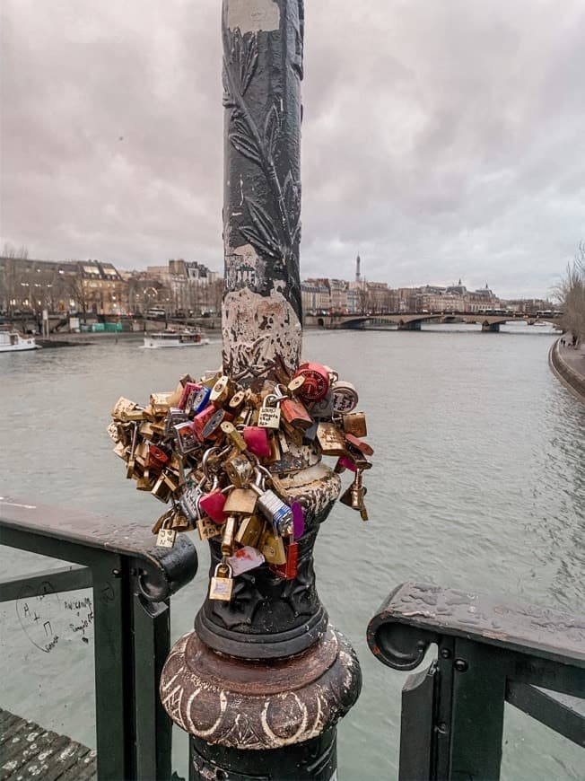 Place Puente de las Artes