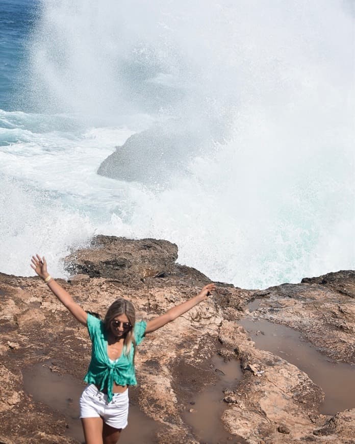 Place devil's tears bay nusa lembongan