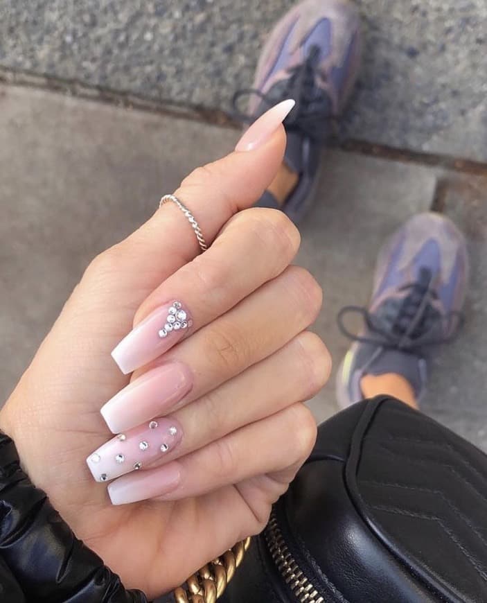 Fashion nails