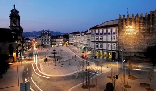 Lugar Largo do Toural