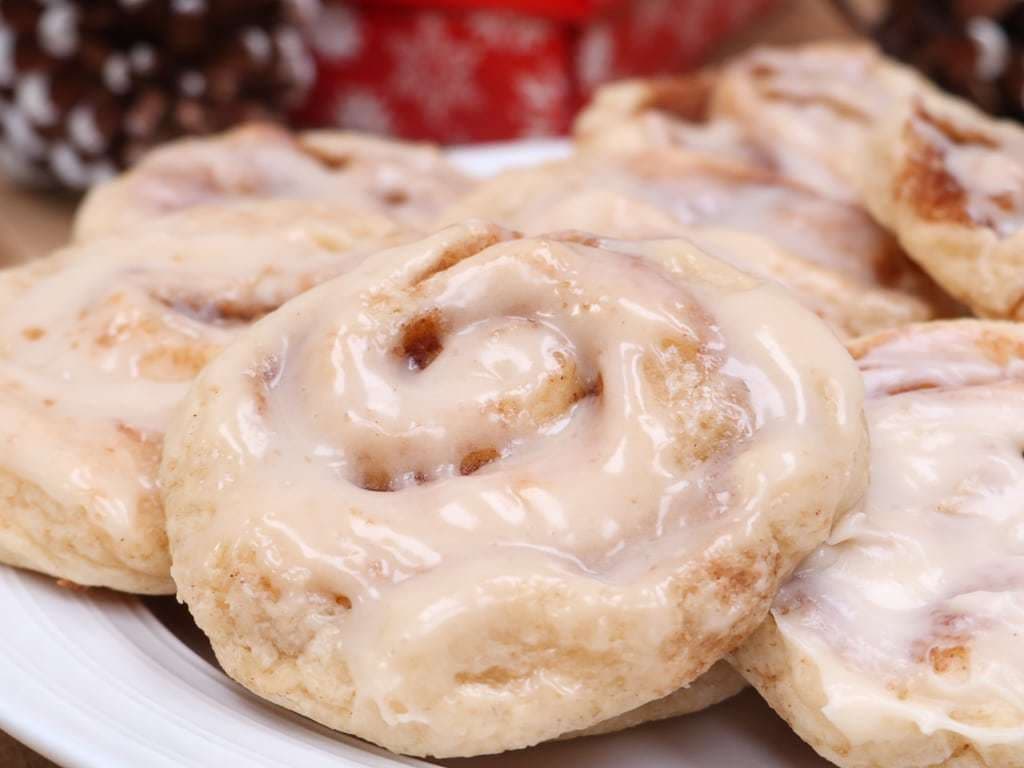 Fashion Soft & Fluffy Cinnamon Roll Cookies