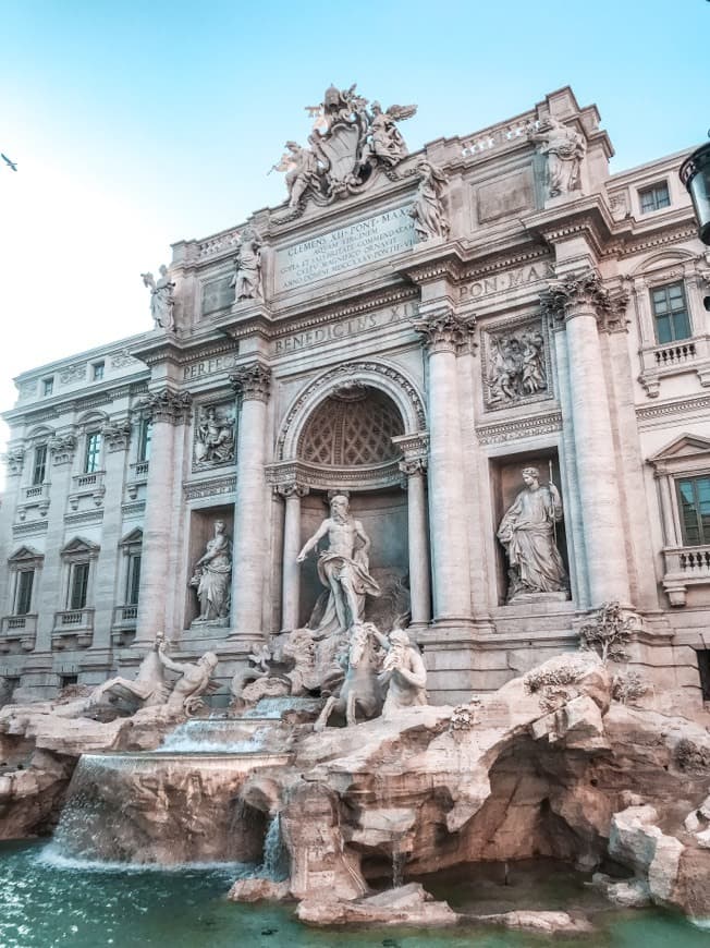 Lugar Fontana di Trevi