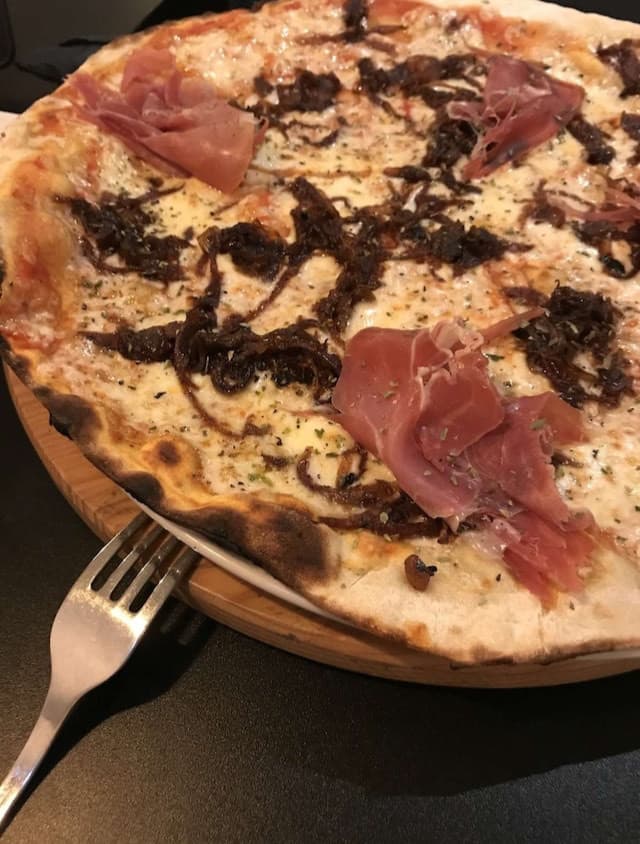 Restaurants Luzzo Pizzaria