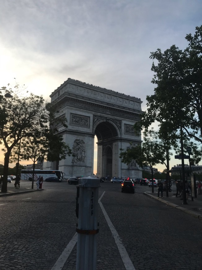 Lugar Arc de Triomphe