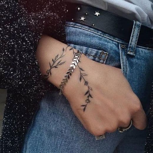 Fashion tattoo 