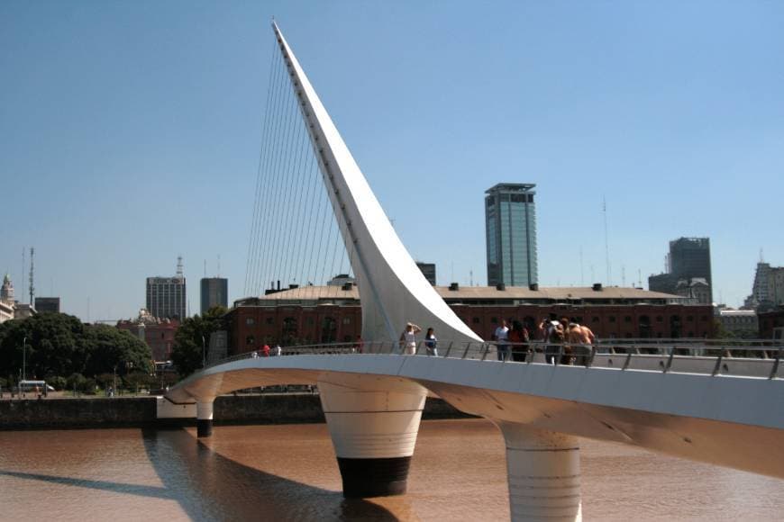 Place Puente de La Mujer