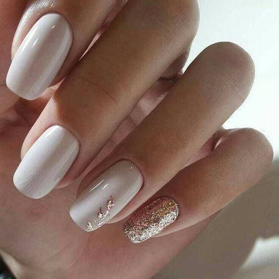 Moda Nails