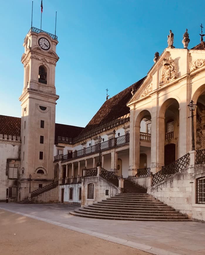 Lugar University of Coimbra Faculty of Law